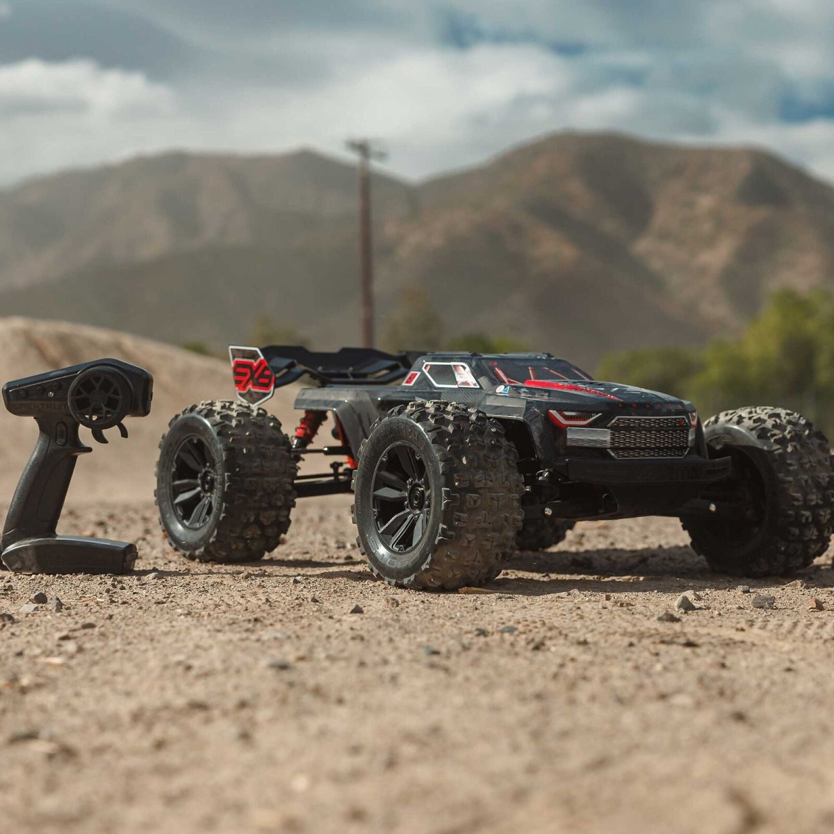 Arrma Kraton 6S EXB BLX RTR 1/8 4WD Brushless Speed Truck (V6) w/SLT3 2.4GHz Radio - BOBBYRC