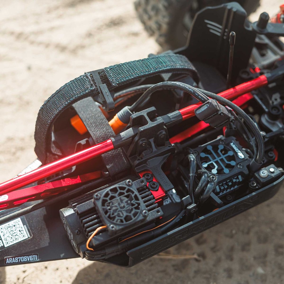 Arrma Kraton 6S EXB BLX RTR 1/8 4WD Brushless Speed Truck (V6) w/SLT3 2.4GHz Radio - BOBBYRC