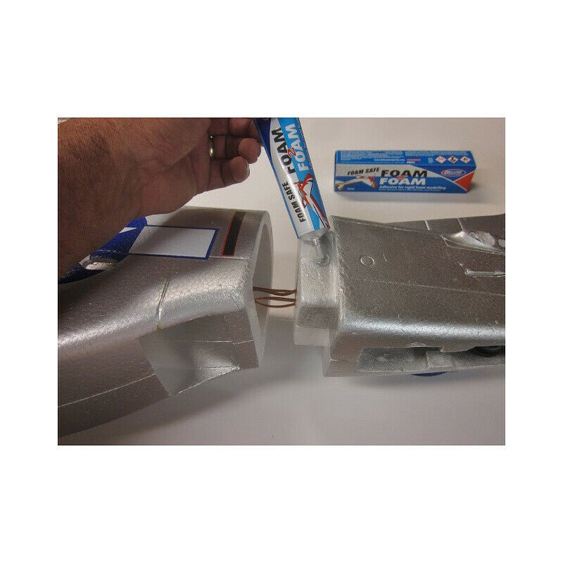 DELUXE Foam 2 Foam, Foam Safe Glue 50ml: EPO, EPS, Wood  DLMAD34 - BOBBYRC